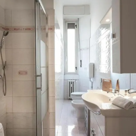 Fulvio Testi Appartamento *